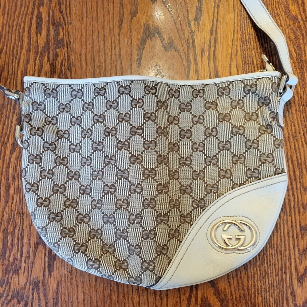 AUTHENTIC GUCCI Half Moon Brit Bag - Free Shipping